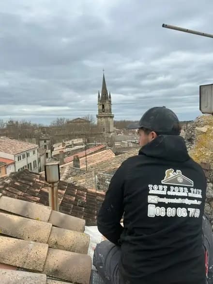 Photo d'Emilien gérant de l'entreprise tout-pour-toit à Velaux