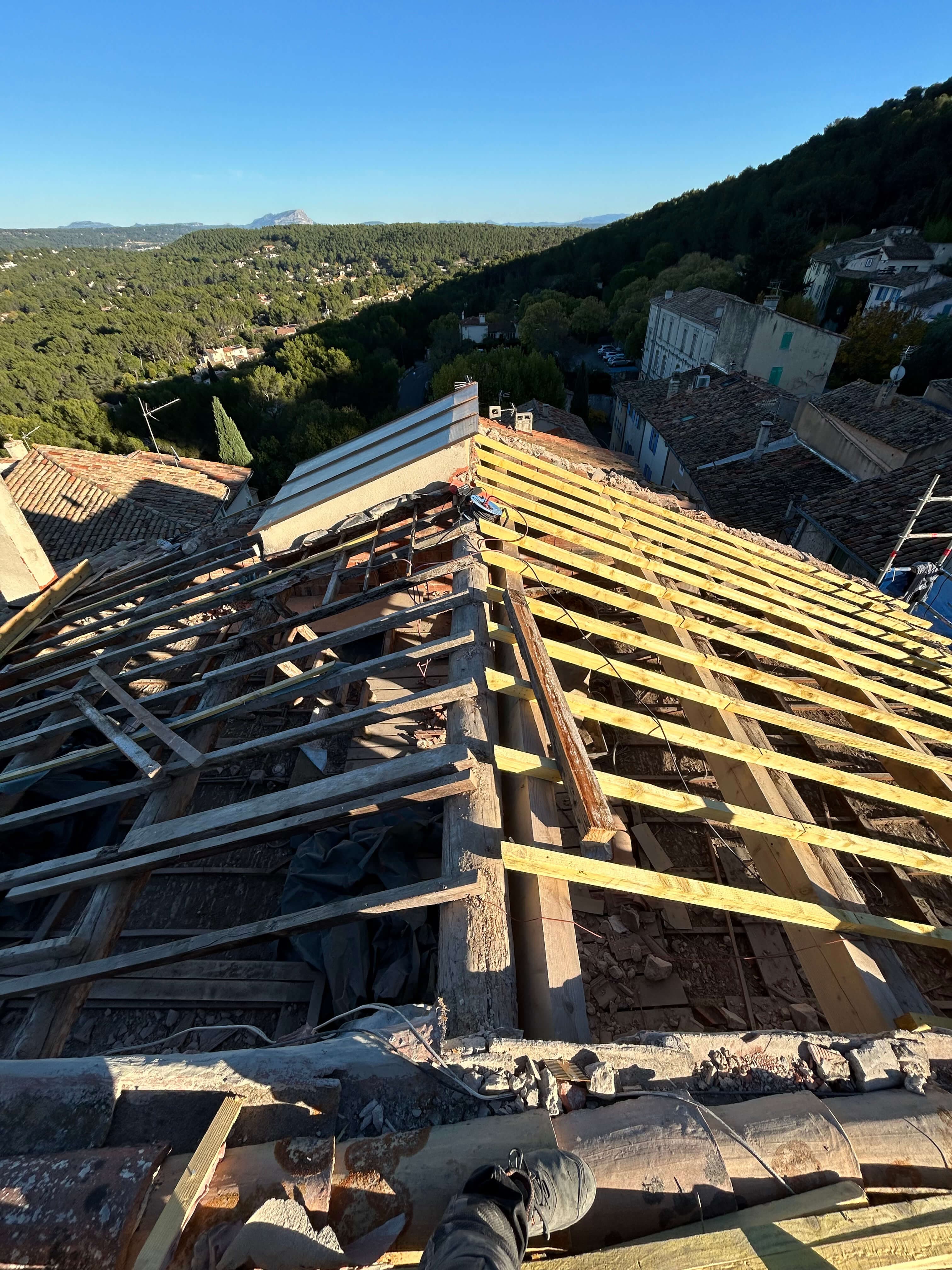 Rénovation complète d'une charpente à Ventabren