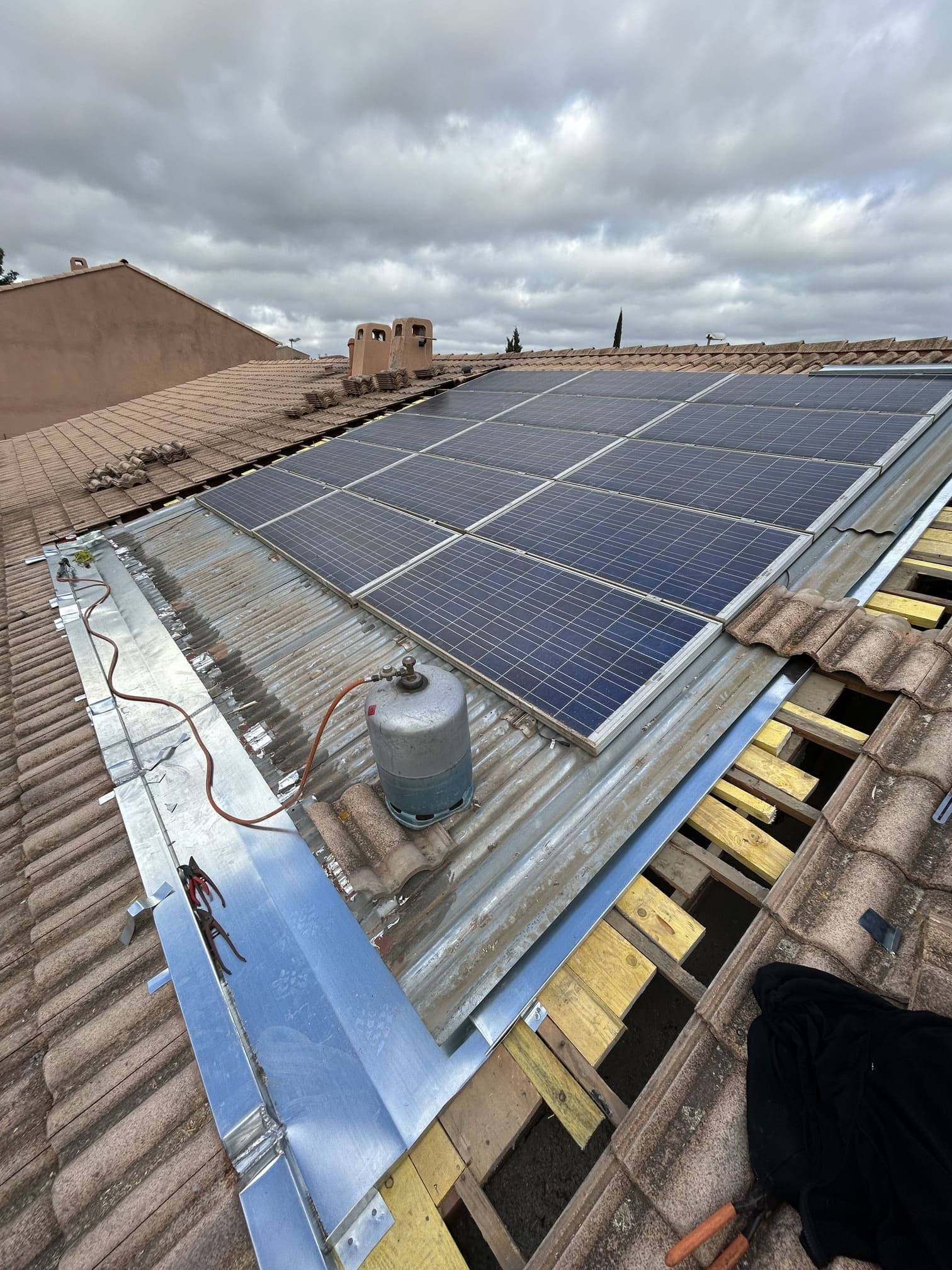 Étanchéité de panneau solaire en zinc à Rognac