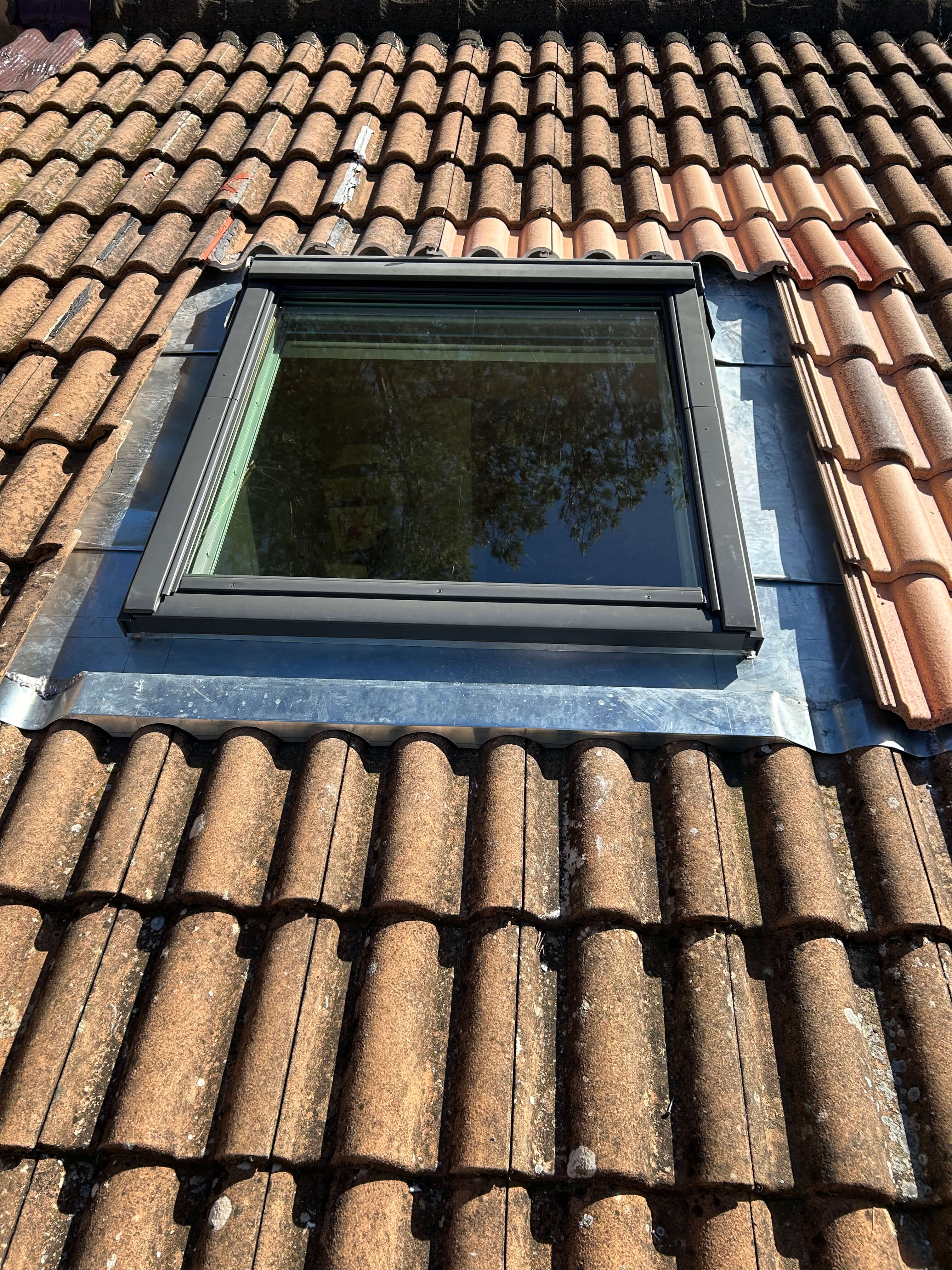 Changement de velux avec étanchéité en zinc à Lambesc