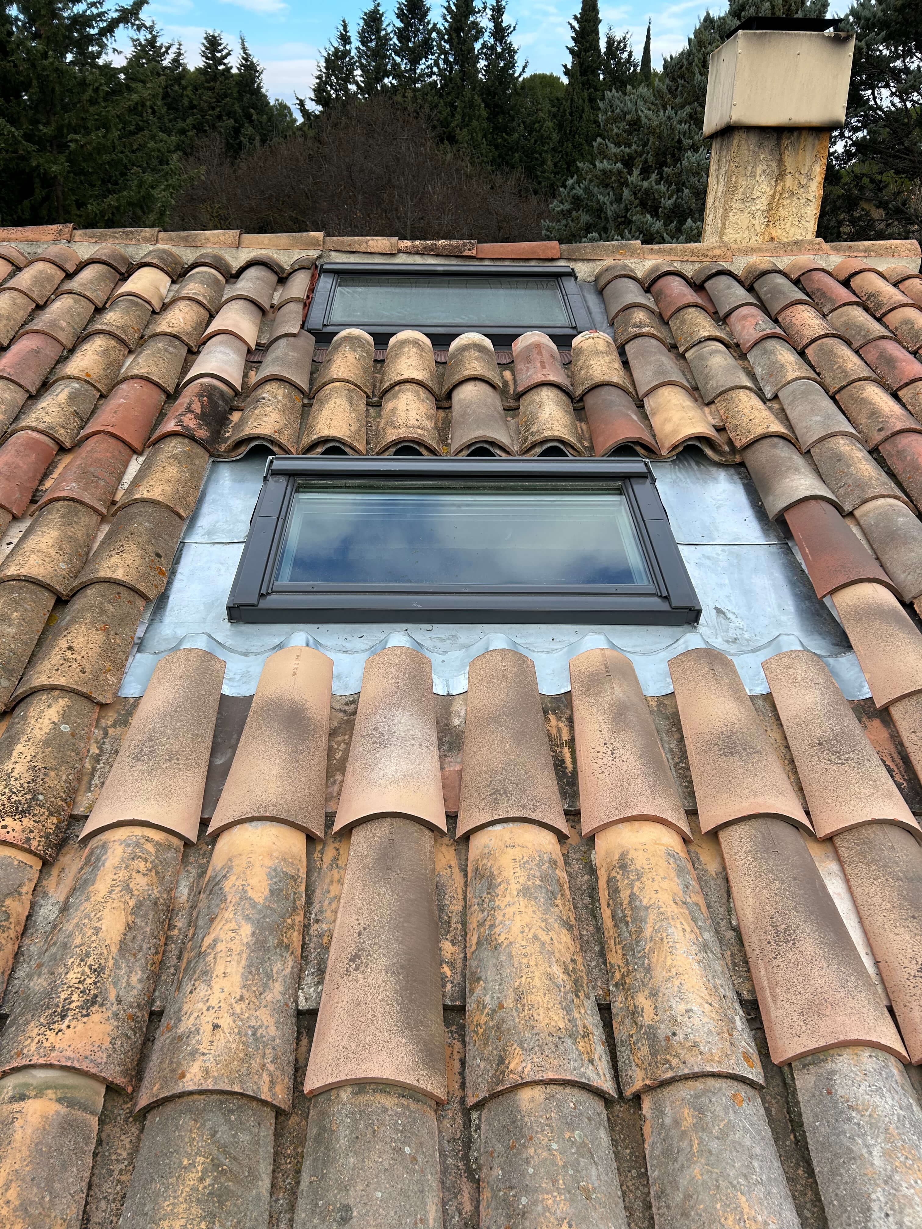 Création de velux avec étanchéité zinc à Ventabren