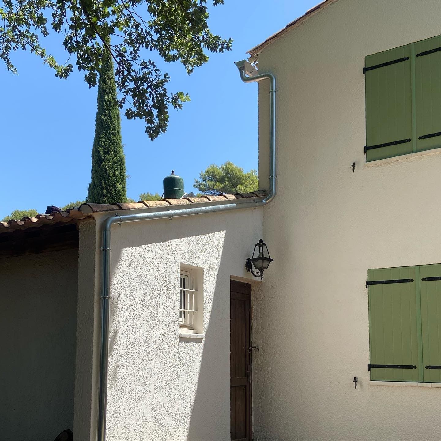 Création de descente de gouttière en zinc à Gardanne